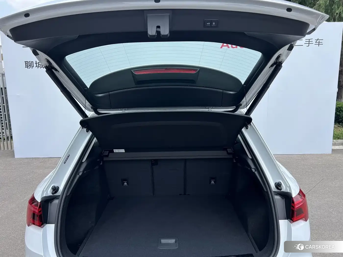 Audi Q3 2023 Белый из Китая, фото 5