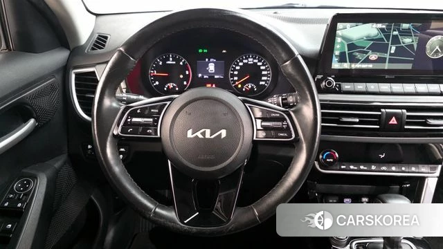 Kia Seltos 2021 Серебряный из Кореи, фото 5