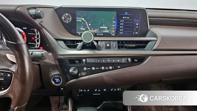 Lexus ES300h 7th generation 2020 Черный из Кореи, фото 5