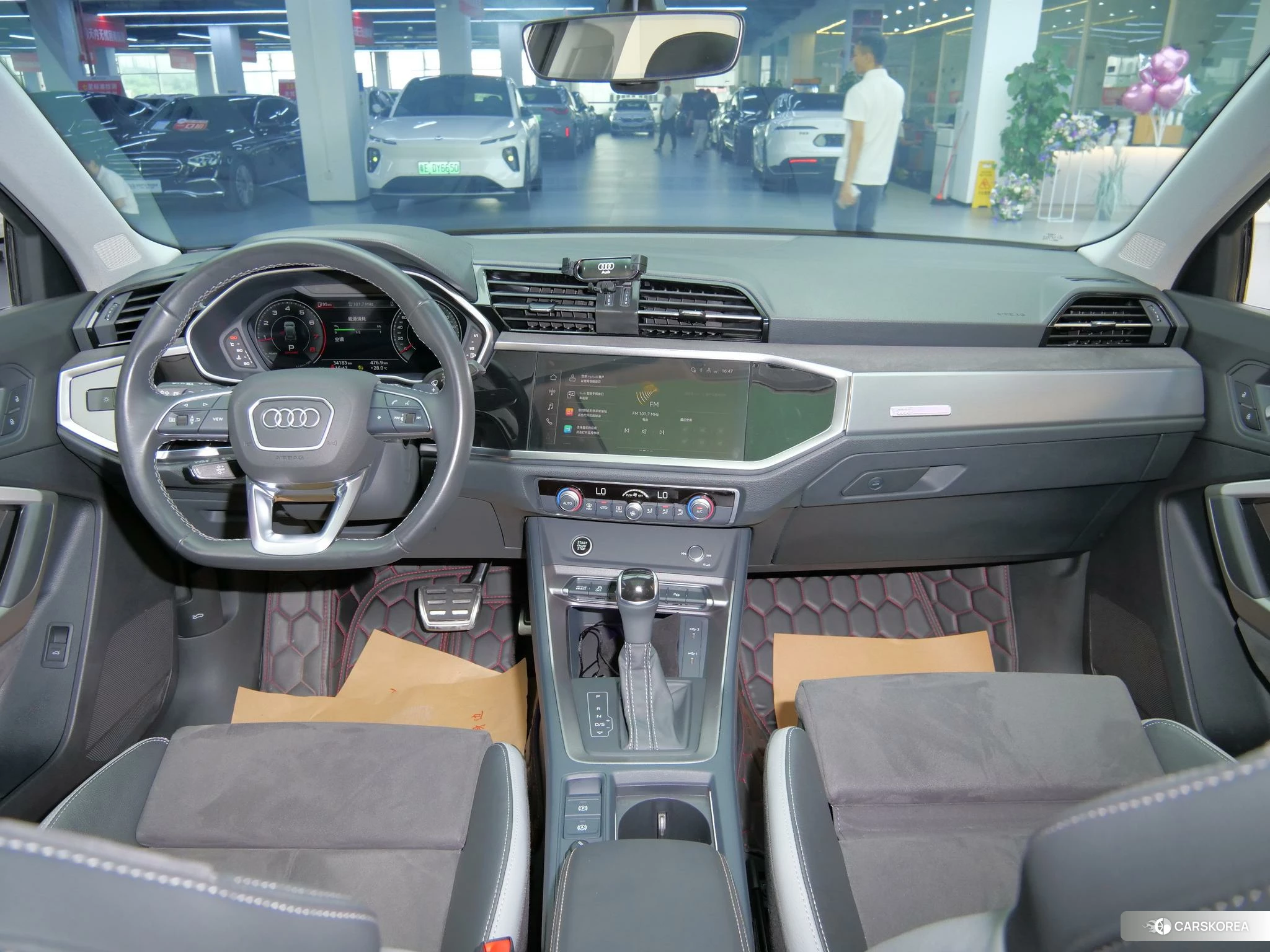 Audi Q3 2023 Темно-серый из Китая, фото 5