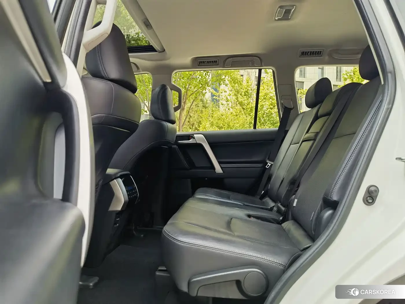 Toyota Prado 2019 Белый из Китая, фото 5