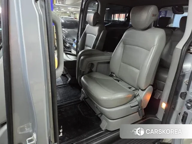 Hyundai Grand Starex 2018 Серый из Кореи, фото 5