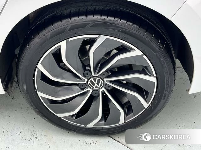 Volkswagen Golf 2025 Белый из Китая, фото 5