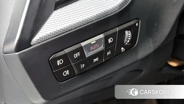 BMW 1 Series (F40) 2021 Белый из Кореи, фото 5