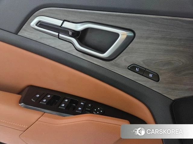 Kia Sportage 5th Generation Hybrid 2024 Белый из Кореи, фото 5
