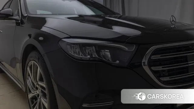 Mercedes-Benz E-Class W214 2024 Черный из Кореи, фото 5