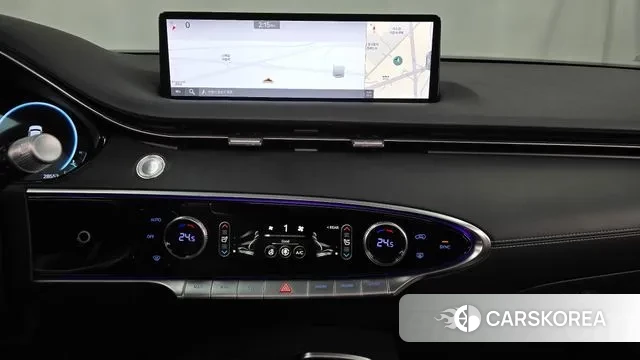 Genesis GV70 2023 Белый из Кореи, фото 5