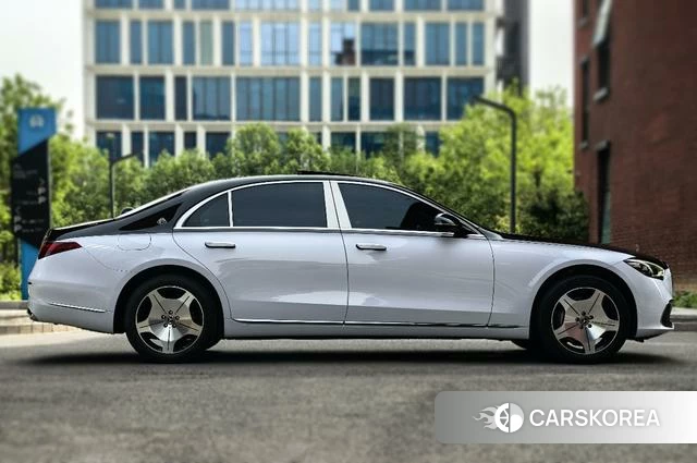 Mercedes-Benz S-class 2024 Черный из Китая, фото 5