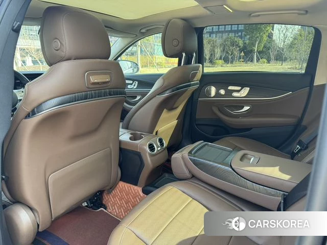 Mercedes-Benz E-class 2019 Черный из Китая, фото 5