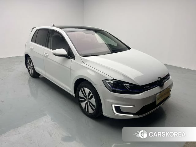 Volkswagen Golf*pure electricity 2020 Белый из Китая, фото 5
