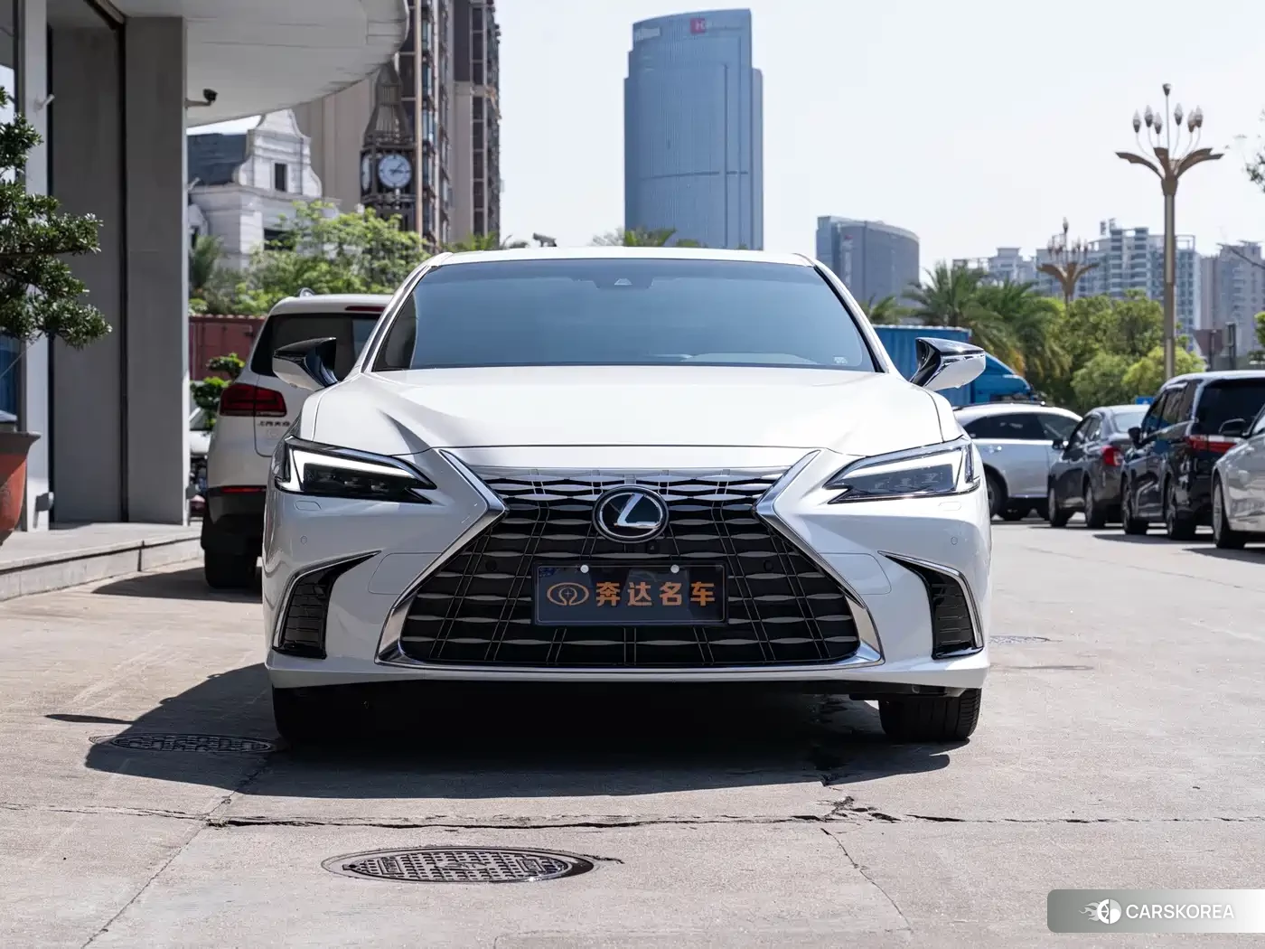 Lexus ES 2025 Белый из Китая, фото 5