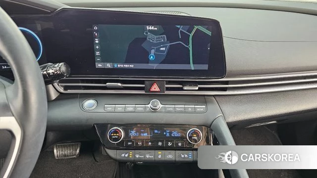 Hyundai Avante Hybrid (CN7) 2023 Белый из Кореи, фото 5