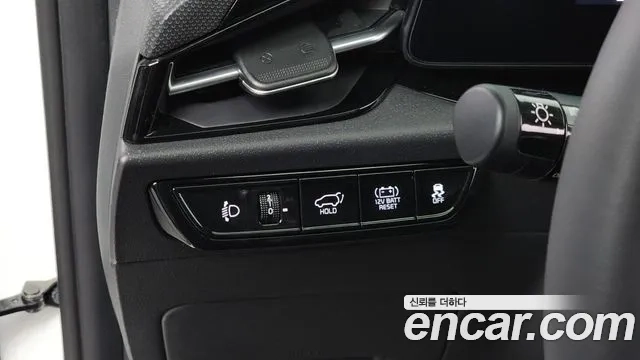 Kia Di Ol Nu Niro 2022 Белый из Кореи, фото 5