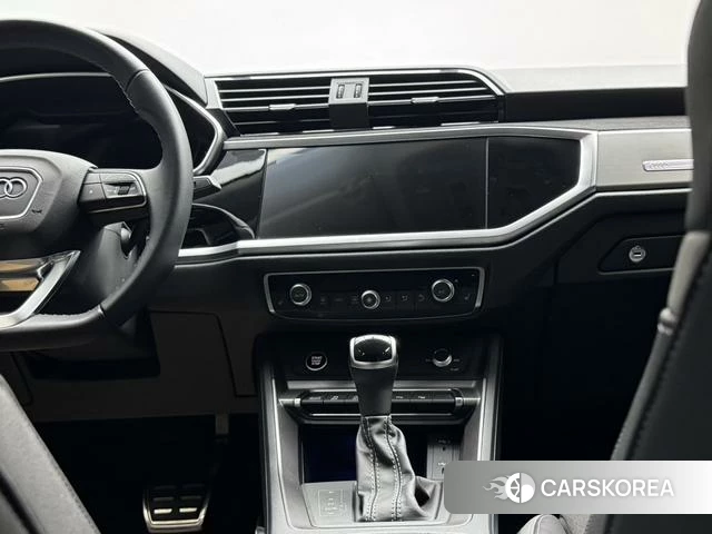 Audi Q3 2022 Белый из Китая, фото 5