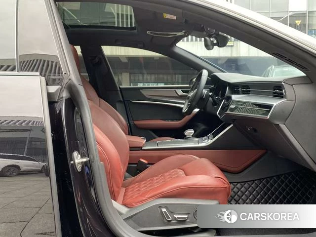 Audi A7L 2024 Черный из Китая, фото 5