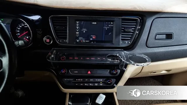 Kia The New Carnival 2019 Белый из Кореи, фото 5