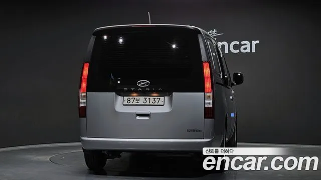 Hyundai Staria 2021 Серебряный из Кореи, фото 5