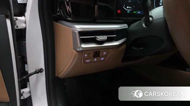 Hyundai Grandeur Hybrid (GN7) 2023 Белый из Кореи, фото 5