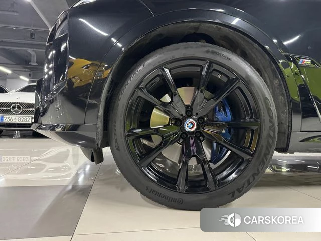 BMW X7 (G07) 2023 Черный из Кореи, фото 5