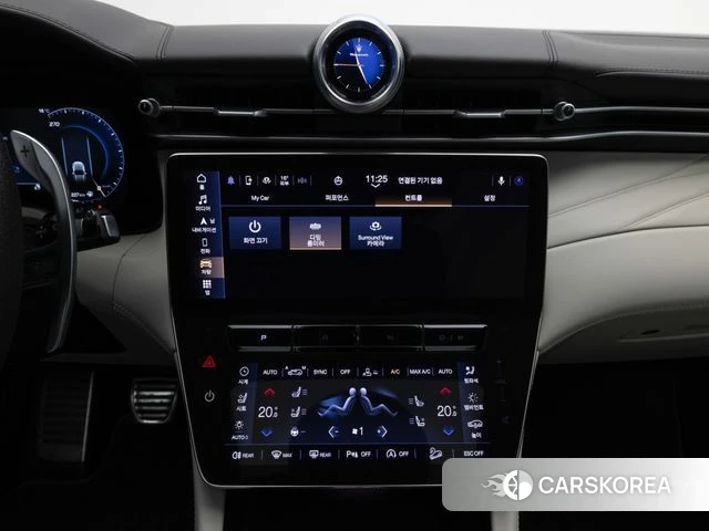 Maserati Grecale 2024 Светло-серебряный цвет из Кореи, фото 5