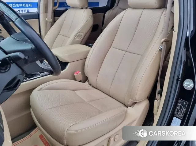 Kia The New Carnival 2019 Черный из Кореи, фото 5