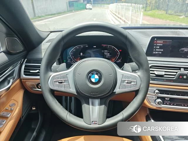 BMW 7 series 2022 Серебристо-серый из Китая, фото 5