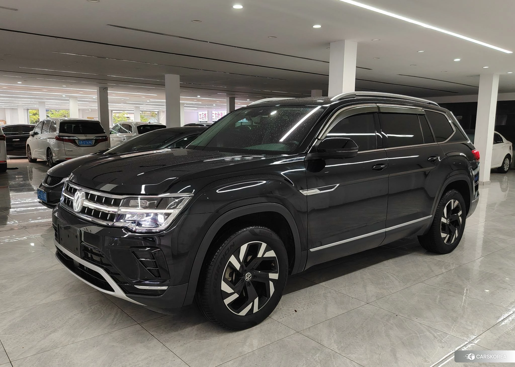 Volkswagen Tourang 2021 Черный из Китая, фото 5
