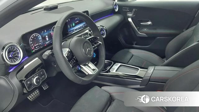 Mercedes-Benz A-Class W177 2025 Белый из Кореи, фото 5