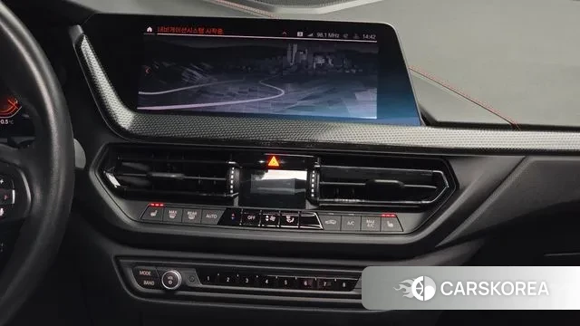 BMW 1 Series (F40) 2020 Серый из Кореи, фото 5