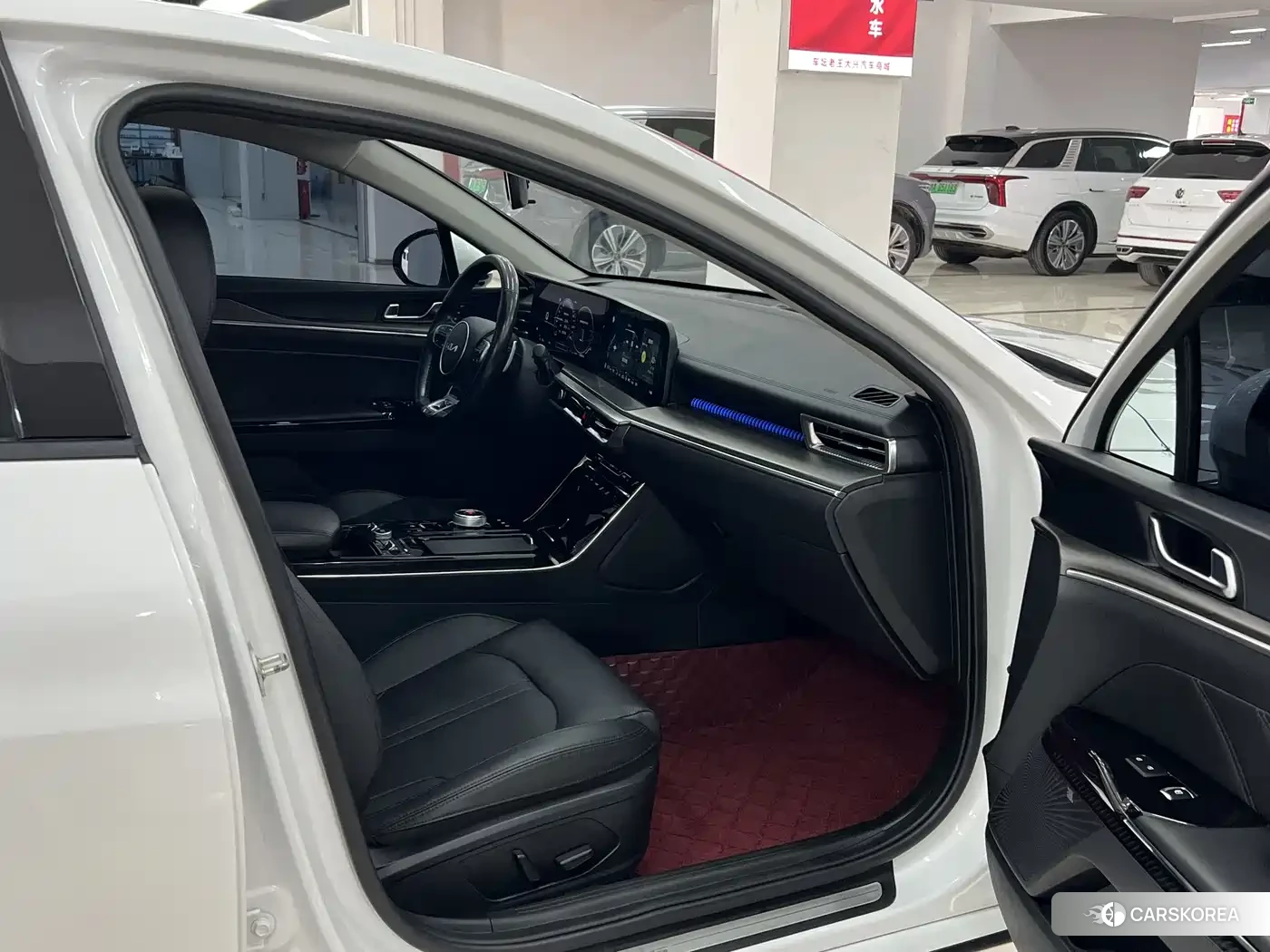 Kia K5 2022 Белый из Китая, фото 5