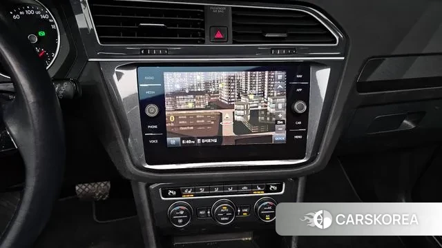 Volkswagen Tiguan second Generation 2019 Белый из Кореи, фото 5