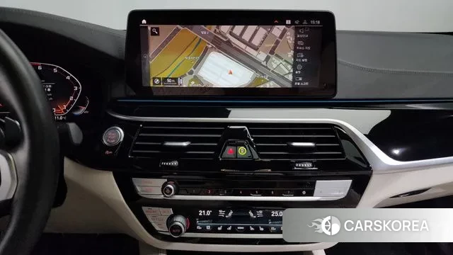 BMW 5 Series (G30) 2022 Черный из Кореи, фото 5