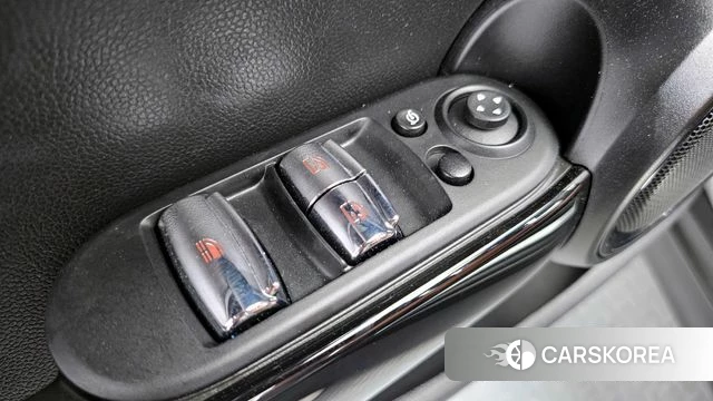 Mini Cooper S Convertible 2023 Серебристо-серый из Кореи, фото 5