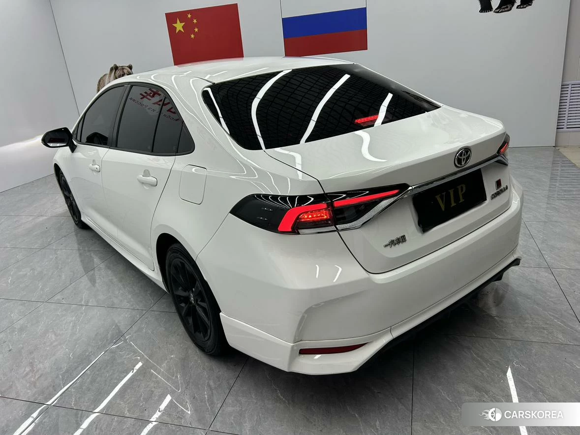 Toyota Corolla 2021 Белый из Китая, фото 4