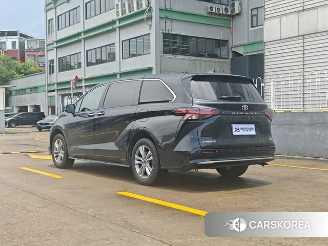 Toyota Saina 2025 Черный из Китая, фото 5