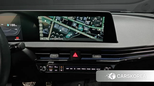 Kia EV6 2022 Серебристо-серый из Кореи, фото 5