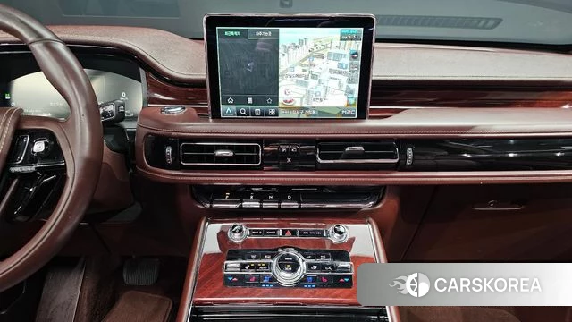 Lincoln Aviator 2nd generation 2021 Черный из Кореи, фото 5