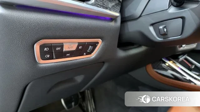 BMW X7 (G07) 2022 Белый из Кореи, фото 5