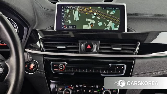 BMW X2 (F39) 2018 Золотой из Кореи, фото 5
