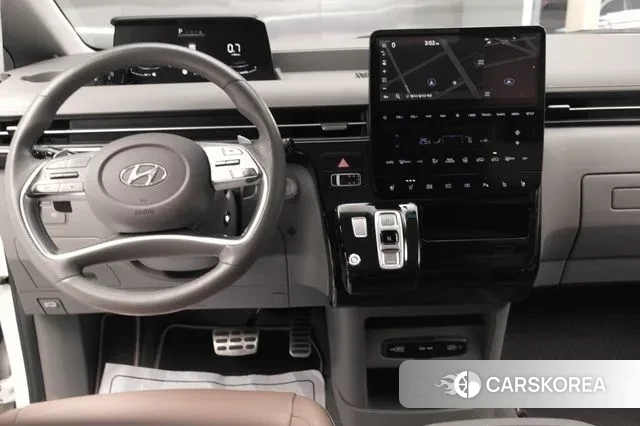 Hyundai Staria 2021 Белый из Кореи, фото 5