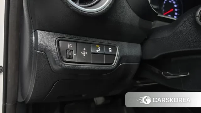 Kia The New K3 2nd generation 2021 Белый из Кореи, фото 5