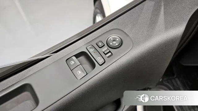 Hyundai Staria 2025 Белый из Кореи, фото 5