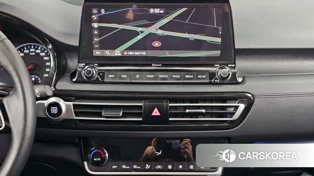 Kia Seltos 2022 Белый из Кореи, фото 5