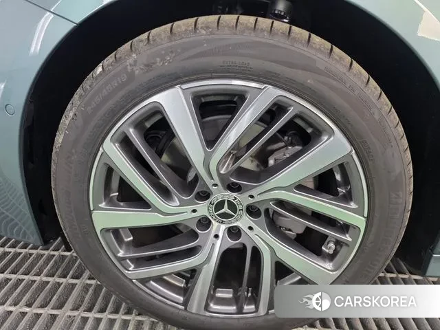 Mercedes-Benz E-Class W214 2025 Цвет галактики из Кореи, фото 5