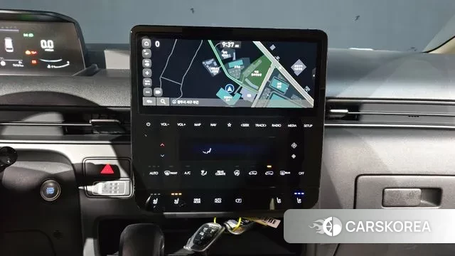 Hyundai Staria 2023 Белый из Кореи, фото 5