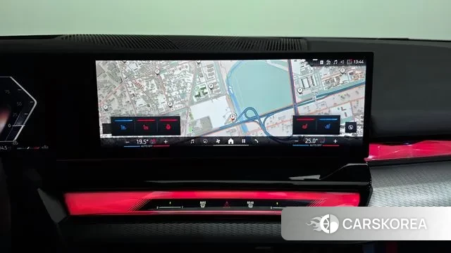 BMW 5 Series (G60) 2023 Белый из Кореи, фото 5