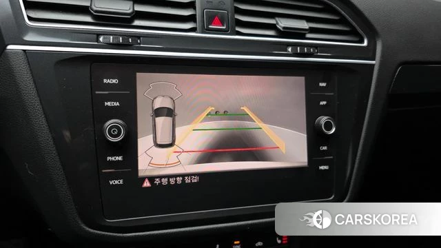 Volkswagen Tiguan second Generation 2021 Белый из Кореи, фото 5