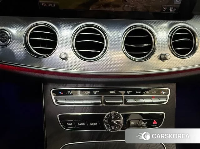 Mercedes-Benz E-Class W213 2020 Белый из Кореи, фото 5