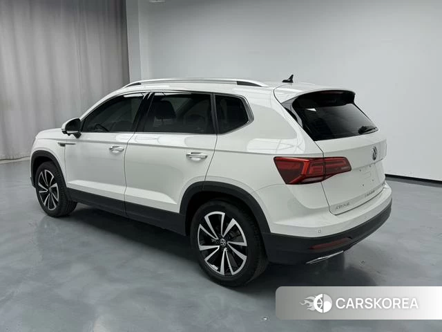 Volkswagen Tuyue 2023 Белый из Китая, фото 5