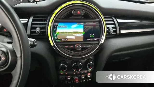 Mini Cooper 2020 Зеленый из Кореи, фото 5